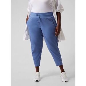 Athleta Trekkie North Joggers Blue size 4